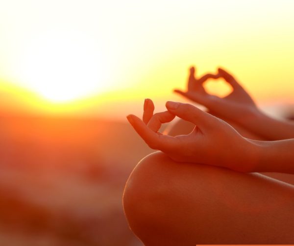 YOGA EXTÉRIEUR —